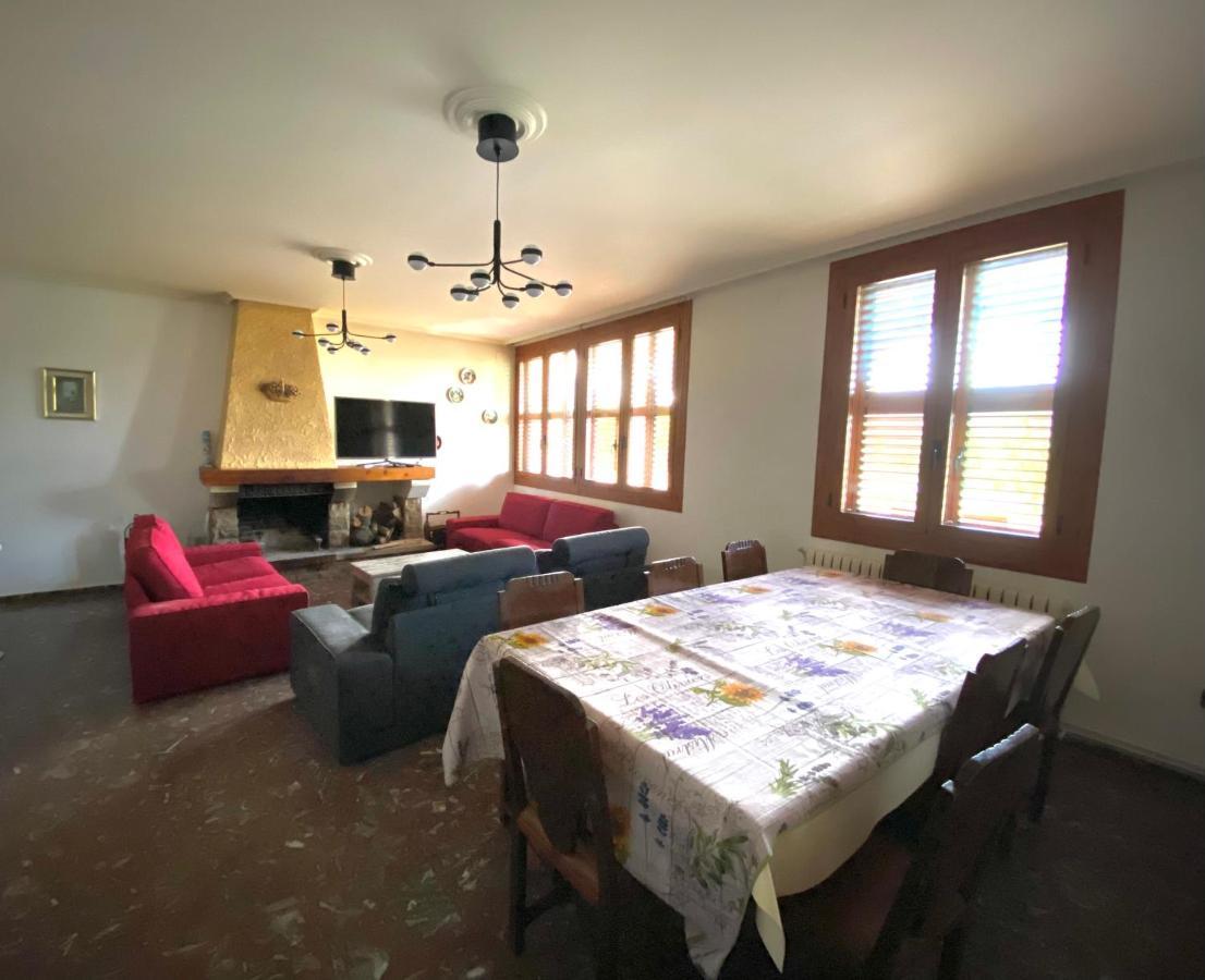 Casa Solatillo Ayerbe Bagian luar foto